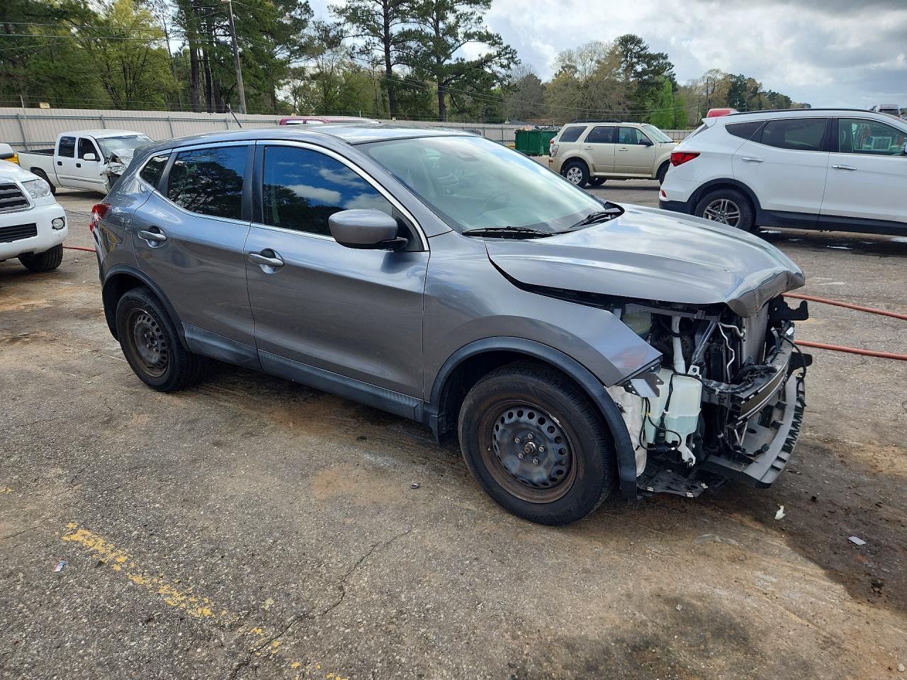 2020 Nissan Rogue Sport S - zdjęcie 4