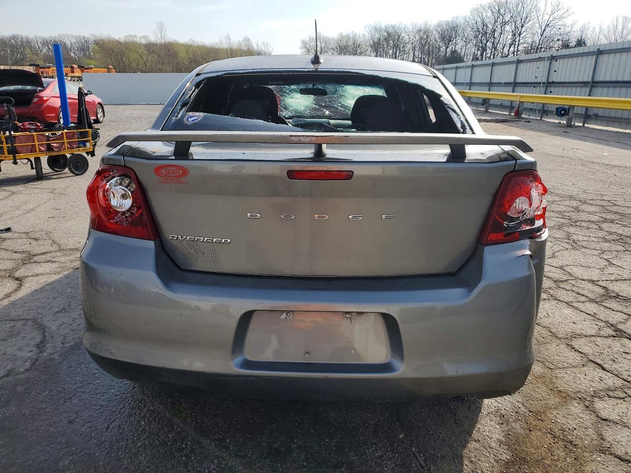 2013 Dodge Avenger Se - zdjęcie 6