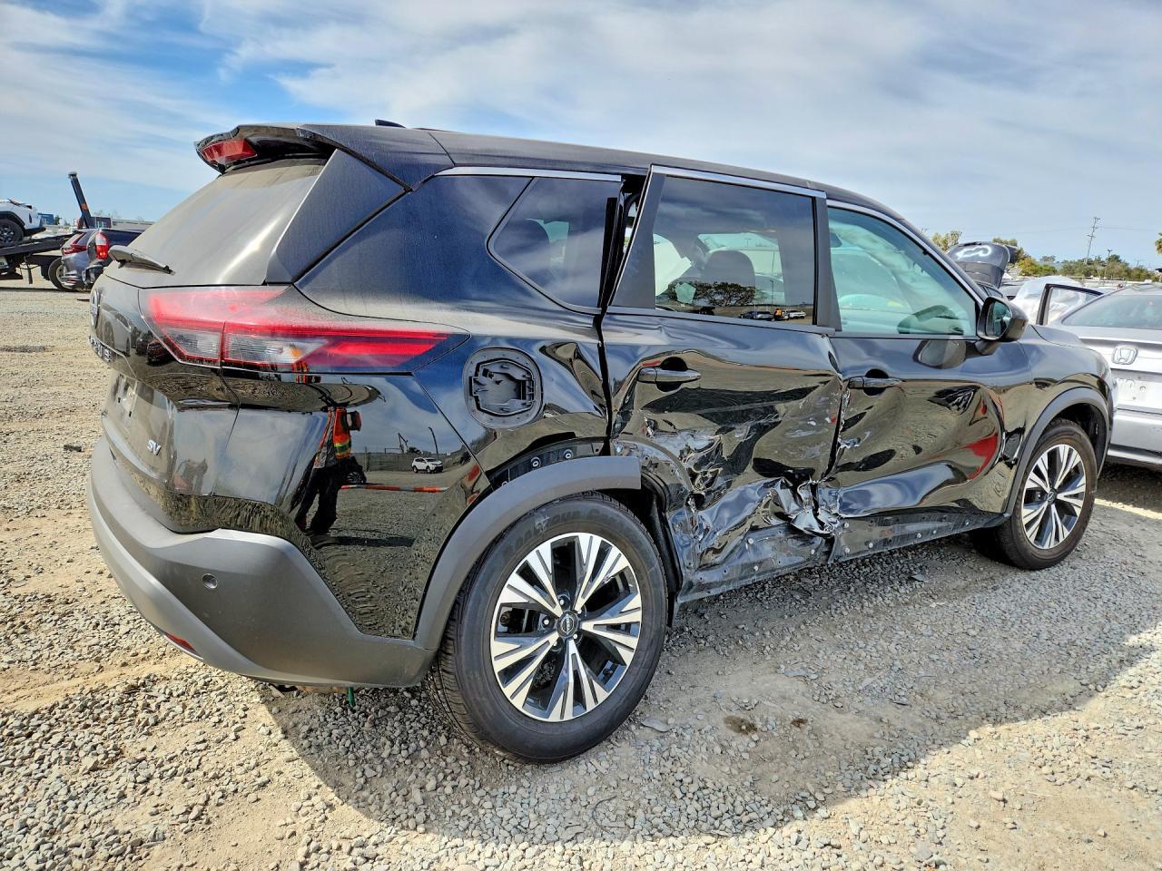 2023 Nissan Rogue Sv - zdjęcie 3