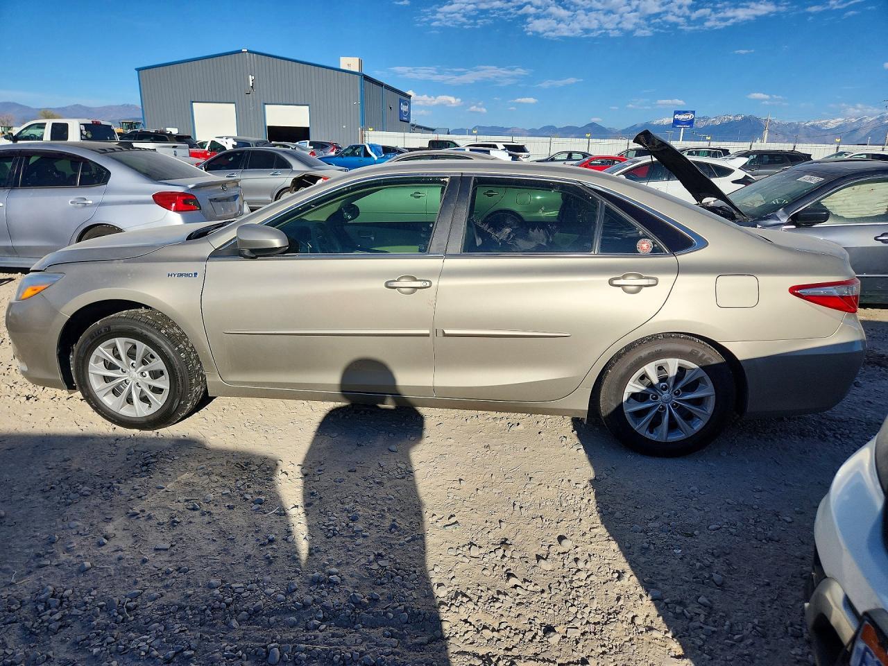 2015 Toyota Camry Hybrid Le - zdjęcie 2