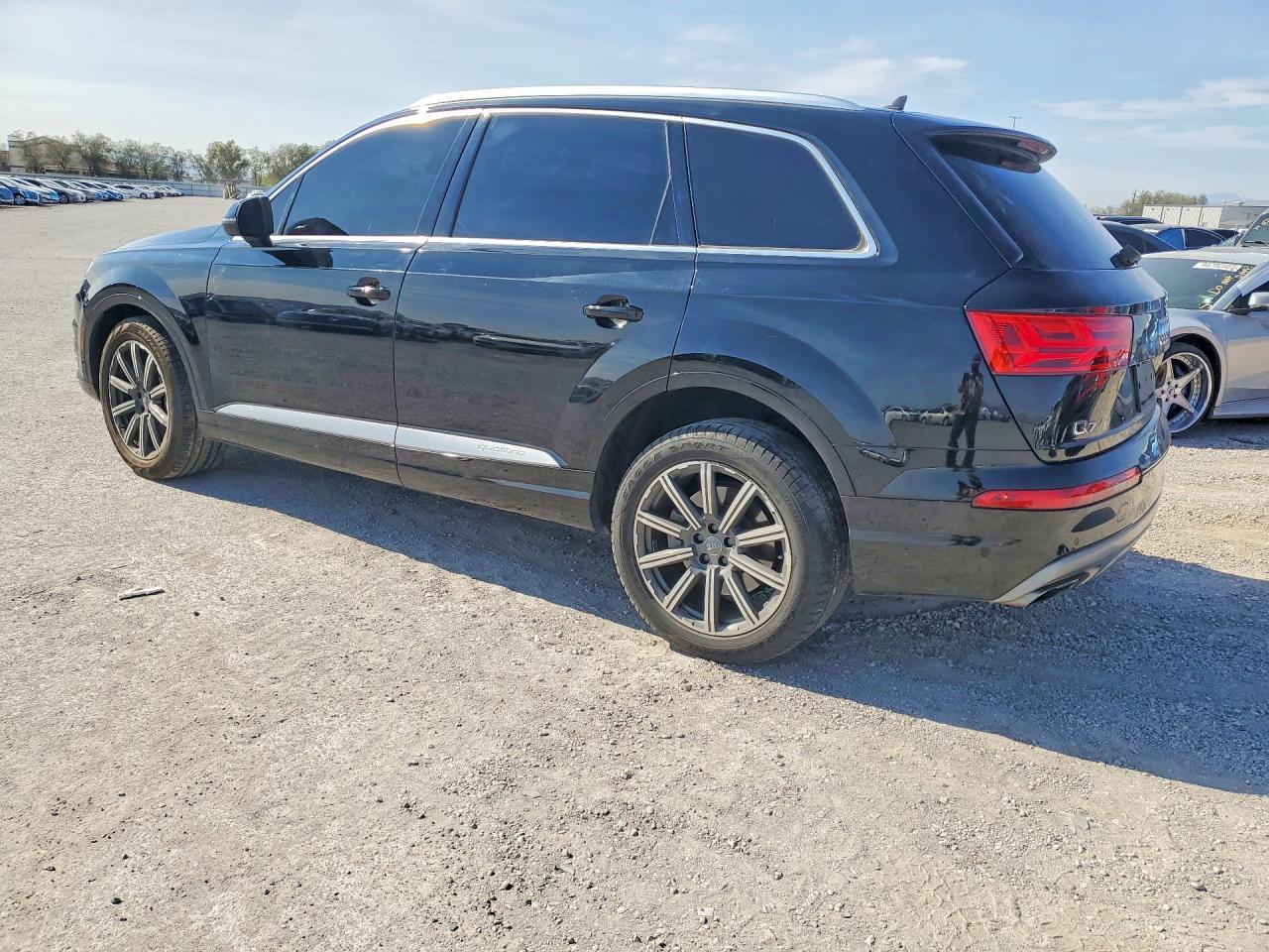 2019 Audi Q7 Premium Plus - zdjęcie 2