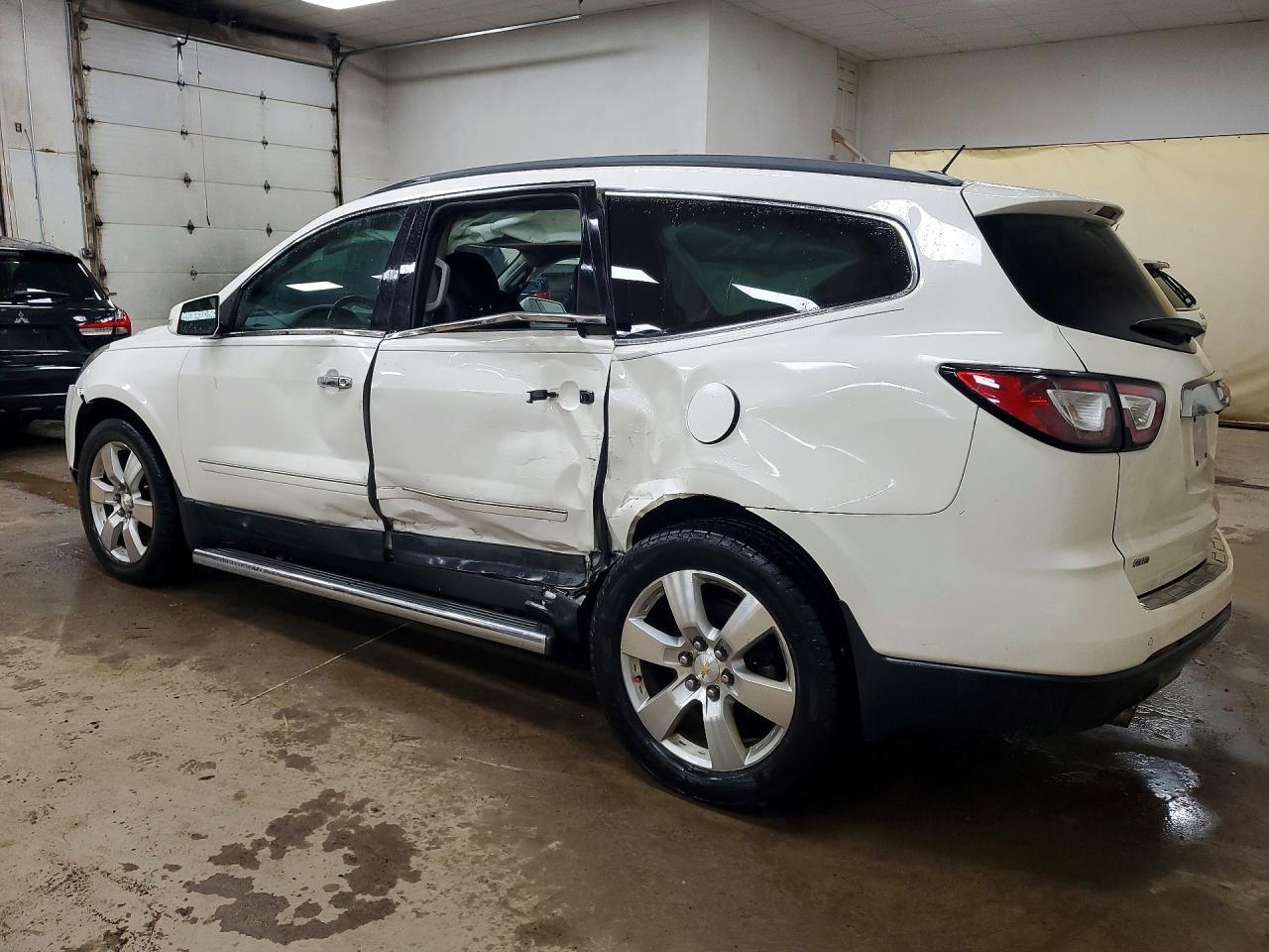 2013 Chevrolet Traverse Ltz - zdjęcie 2