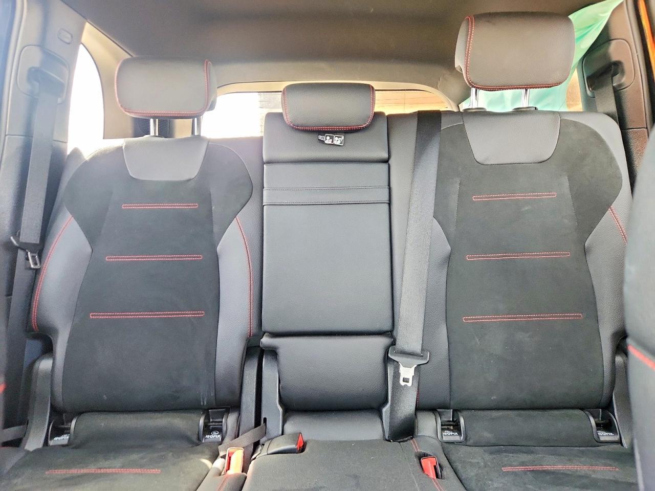 2025 Mercedes-Benz Glb 250 4Matic - zdjęcie 10