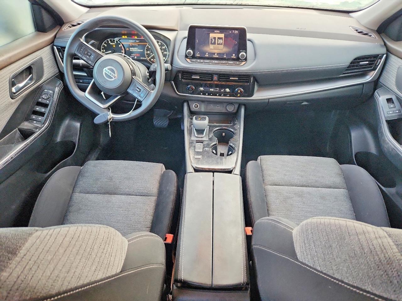 2021 Nissan Rogue Sv - zdjęcie 8