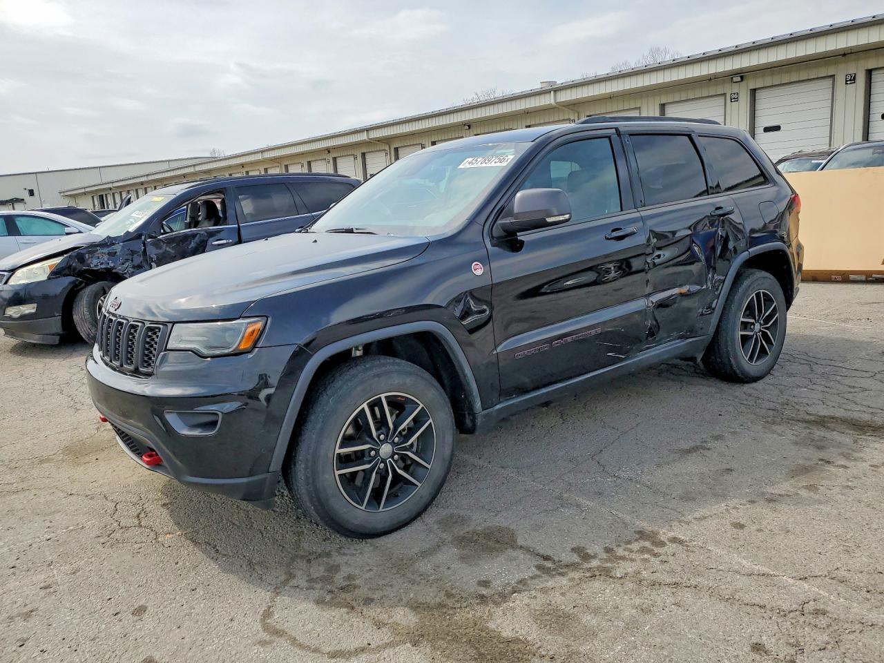 2018 Jeep Grand Cherokee Trailhawk - zdjęcie główne