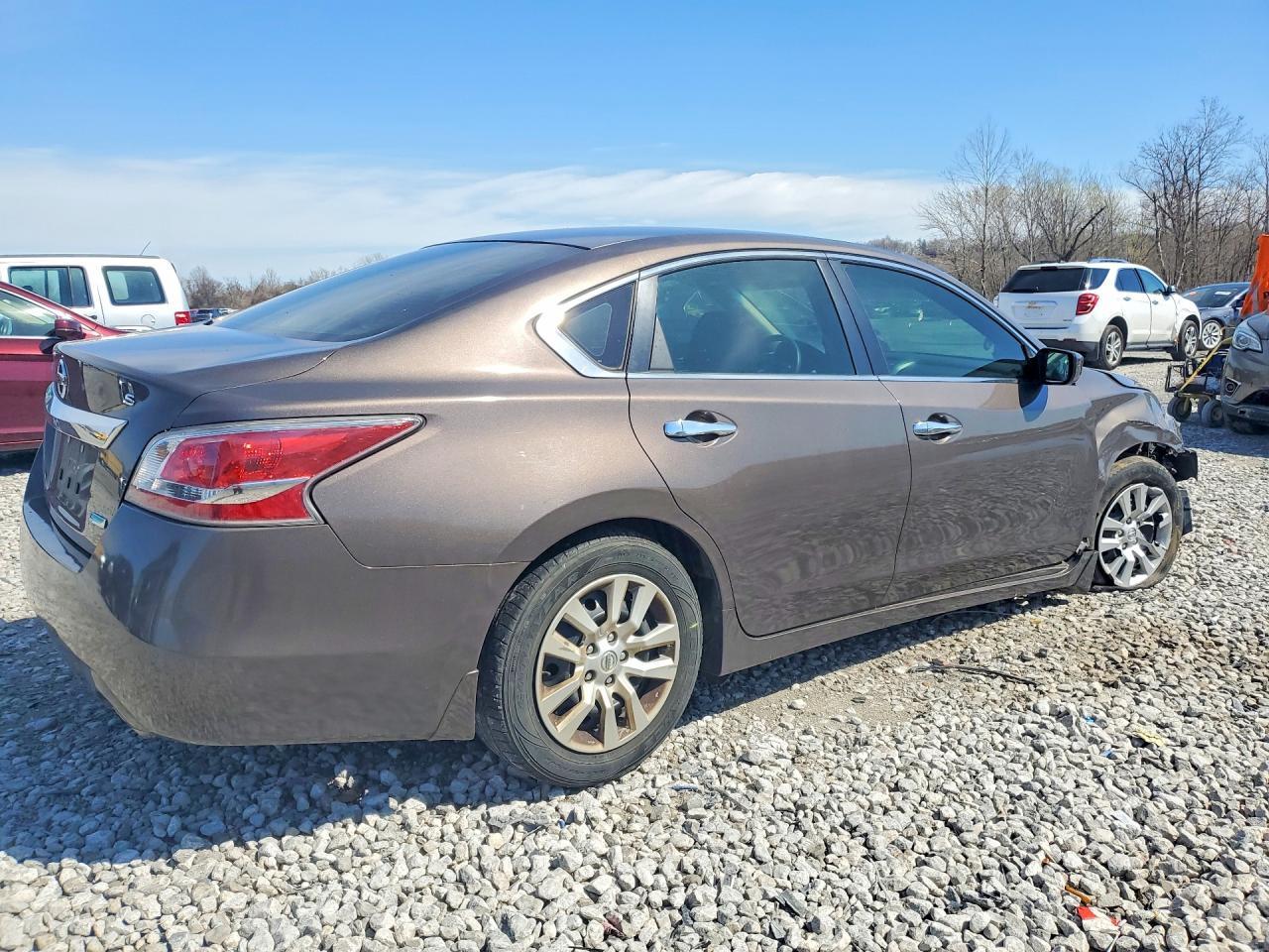 2014 Nissan Altima 2.5 S - zdjęcie 3
