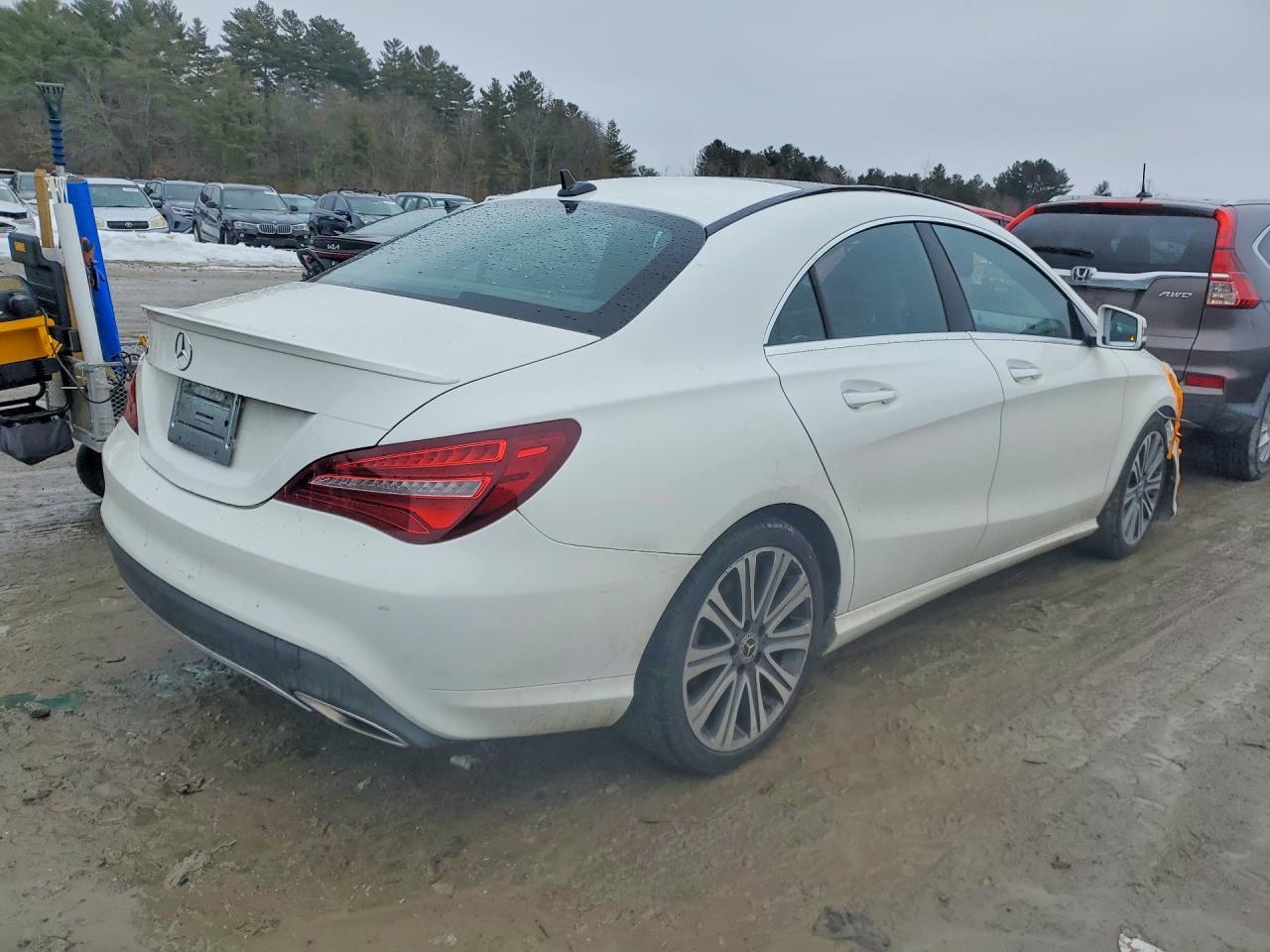 2018 Mercedes-Benz Cla 250 - zdjęcie 3