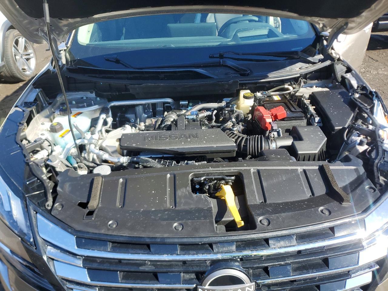 2026 Nissan Rogue Platinum - zdjęcie 12