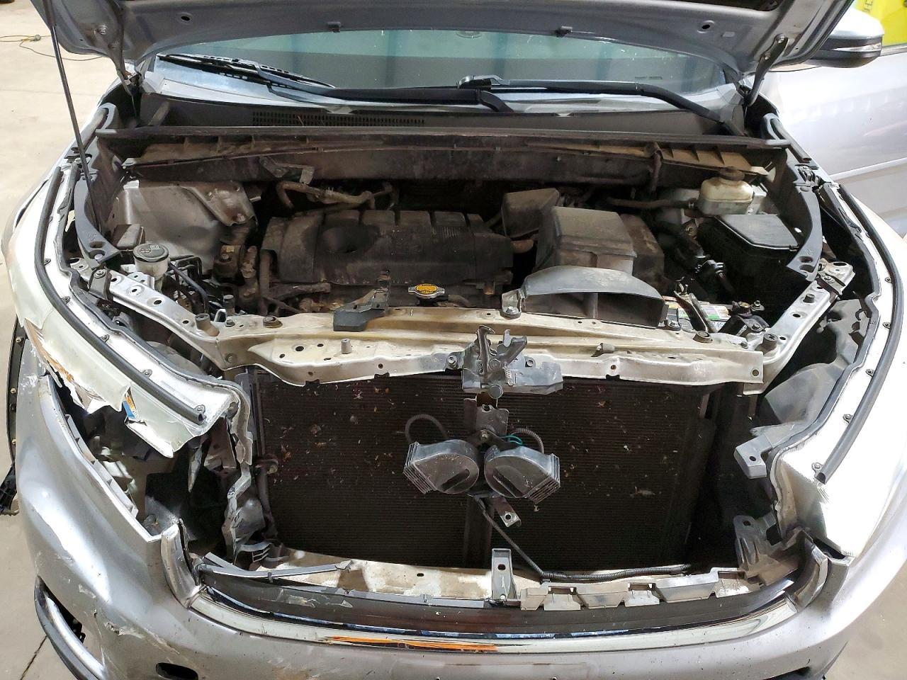 2014 Toyota Highlander Le - zdjęcie 11
