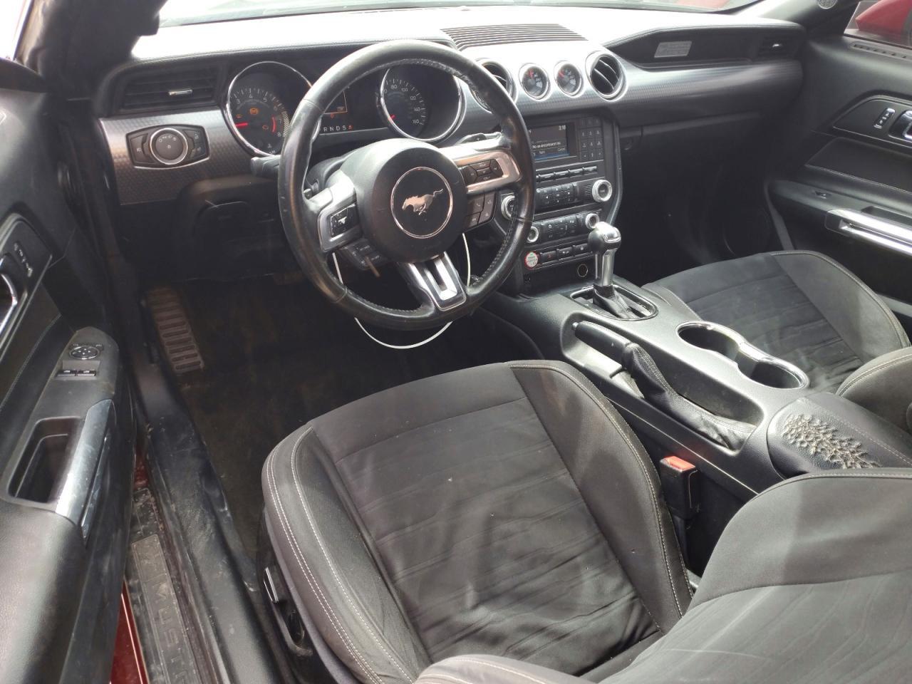 2016 Ford Mustang - zdjęcie 8