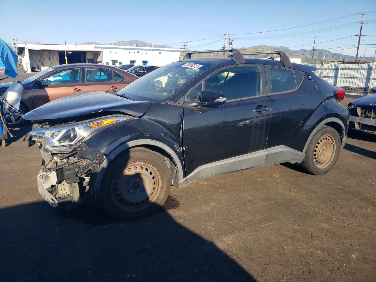 2019 Toyota C-Hr Le - zdjęcie główne