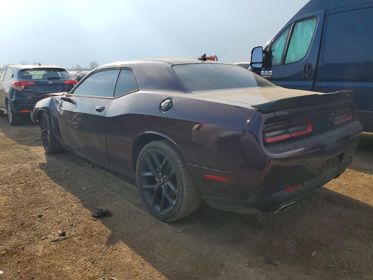 2021 Dodge Challenger Gt - zdjęcie 2
