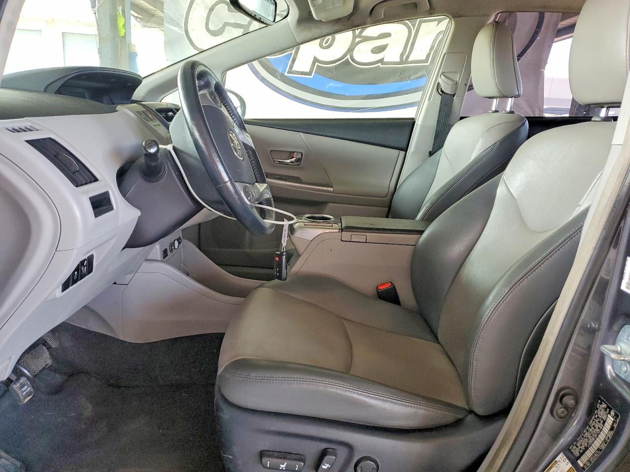 2015 Toyota Prius V Four - zdjęcie 7