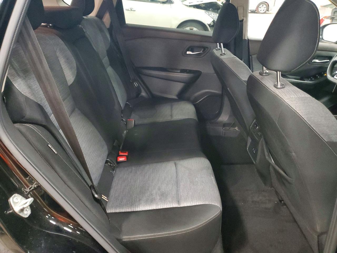 2023 Nissan Rogue Sv - zdjęcie 11