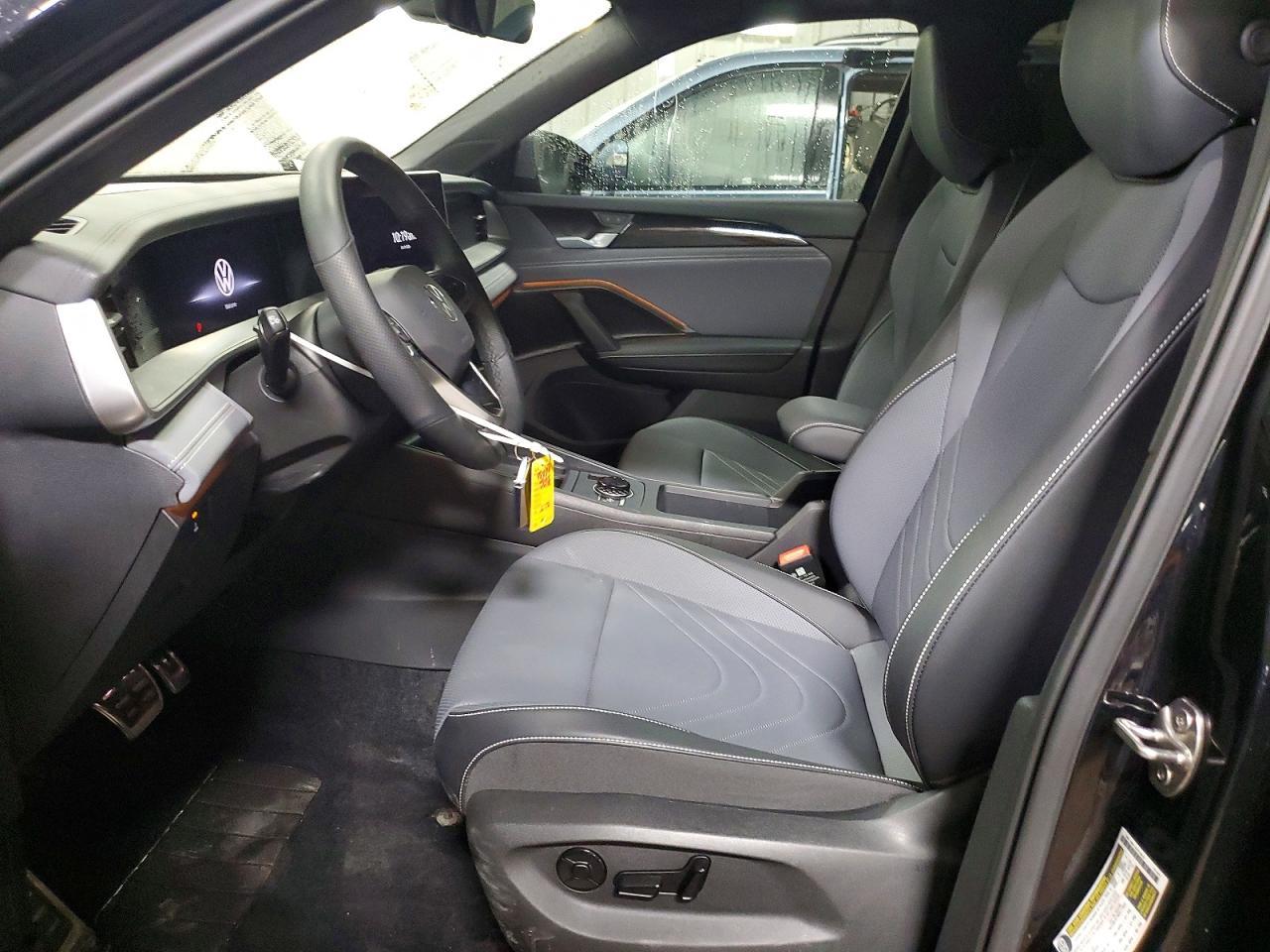 2025 Volkswagen Tiguan Se R-Line Black - zdjęcie 7