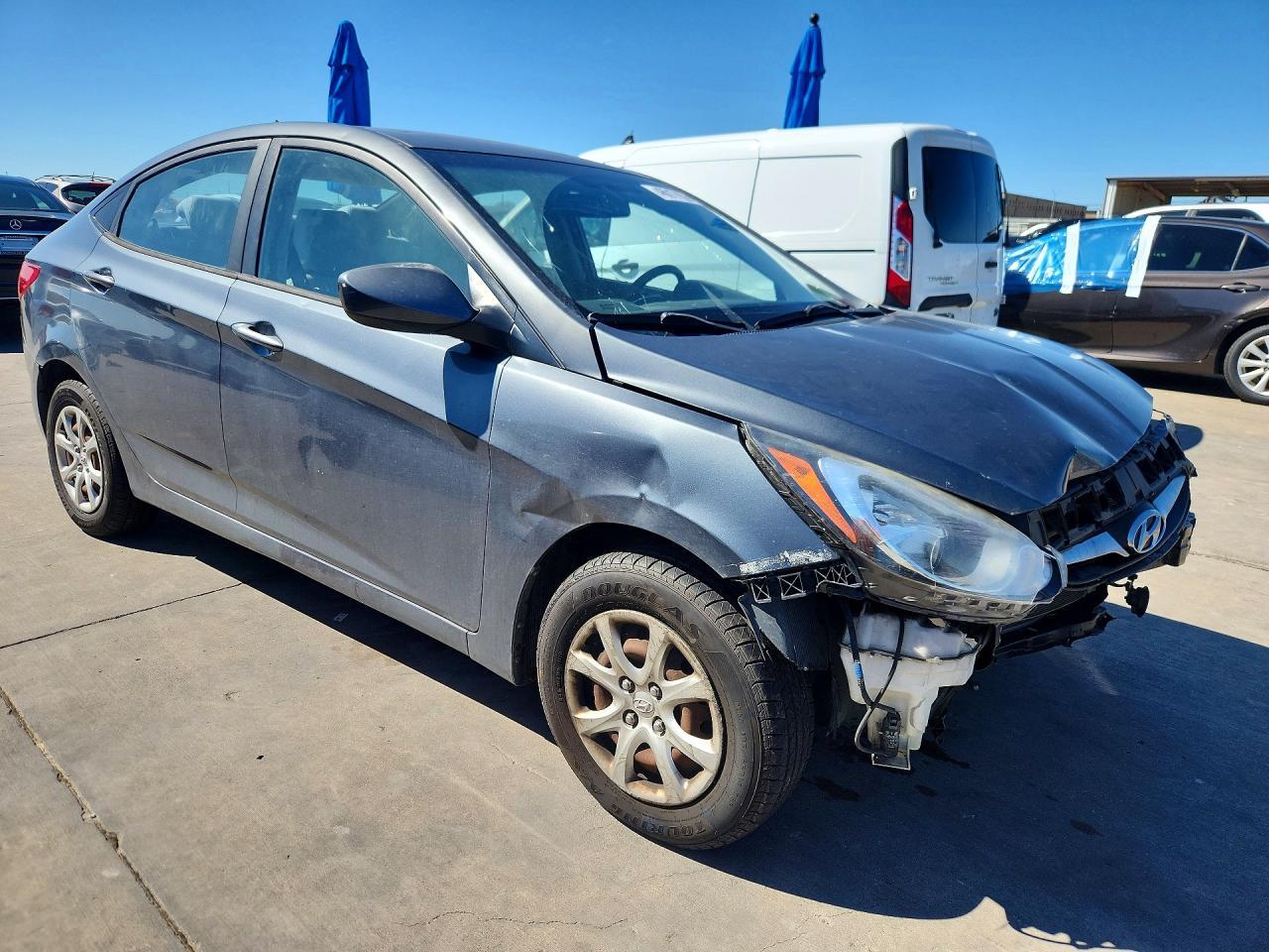 2013 Hyundai Accent Gls - zdjęcie 4