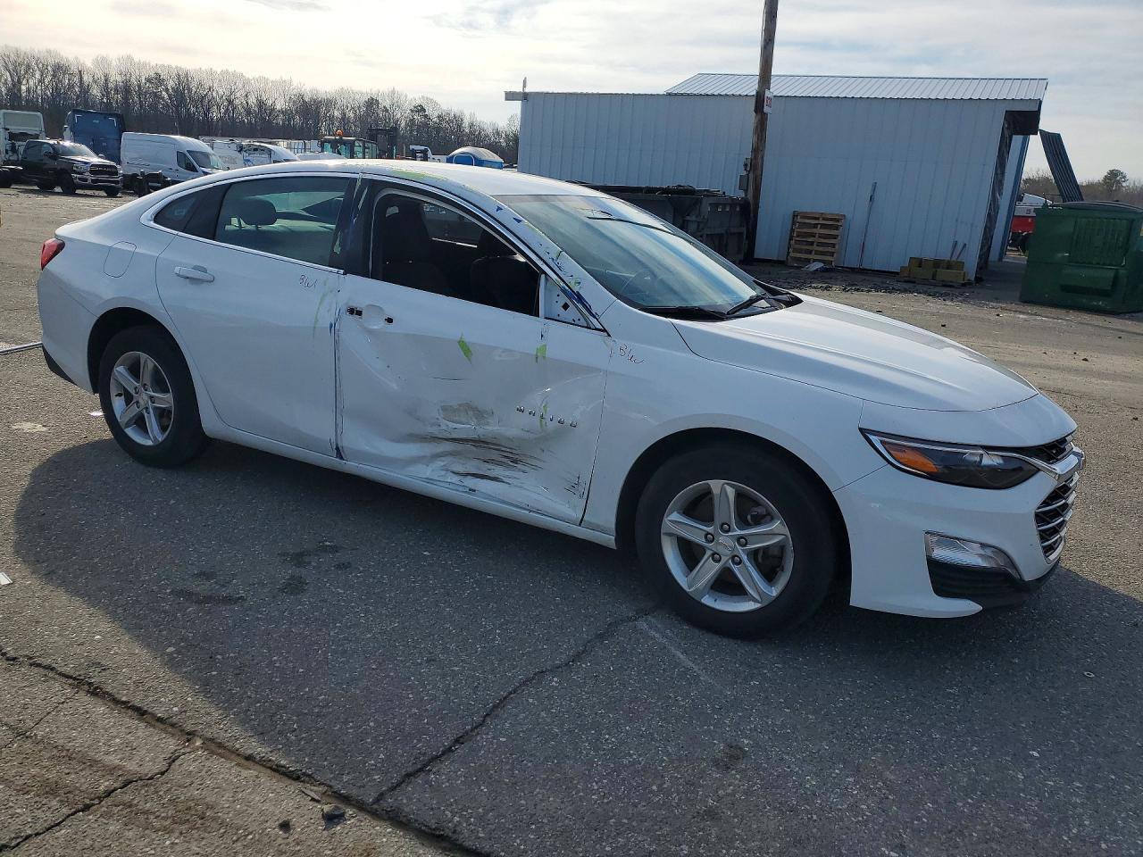 2024 Chevrolet Malibu Lt - zdjęcie 4