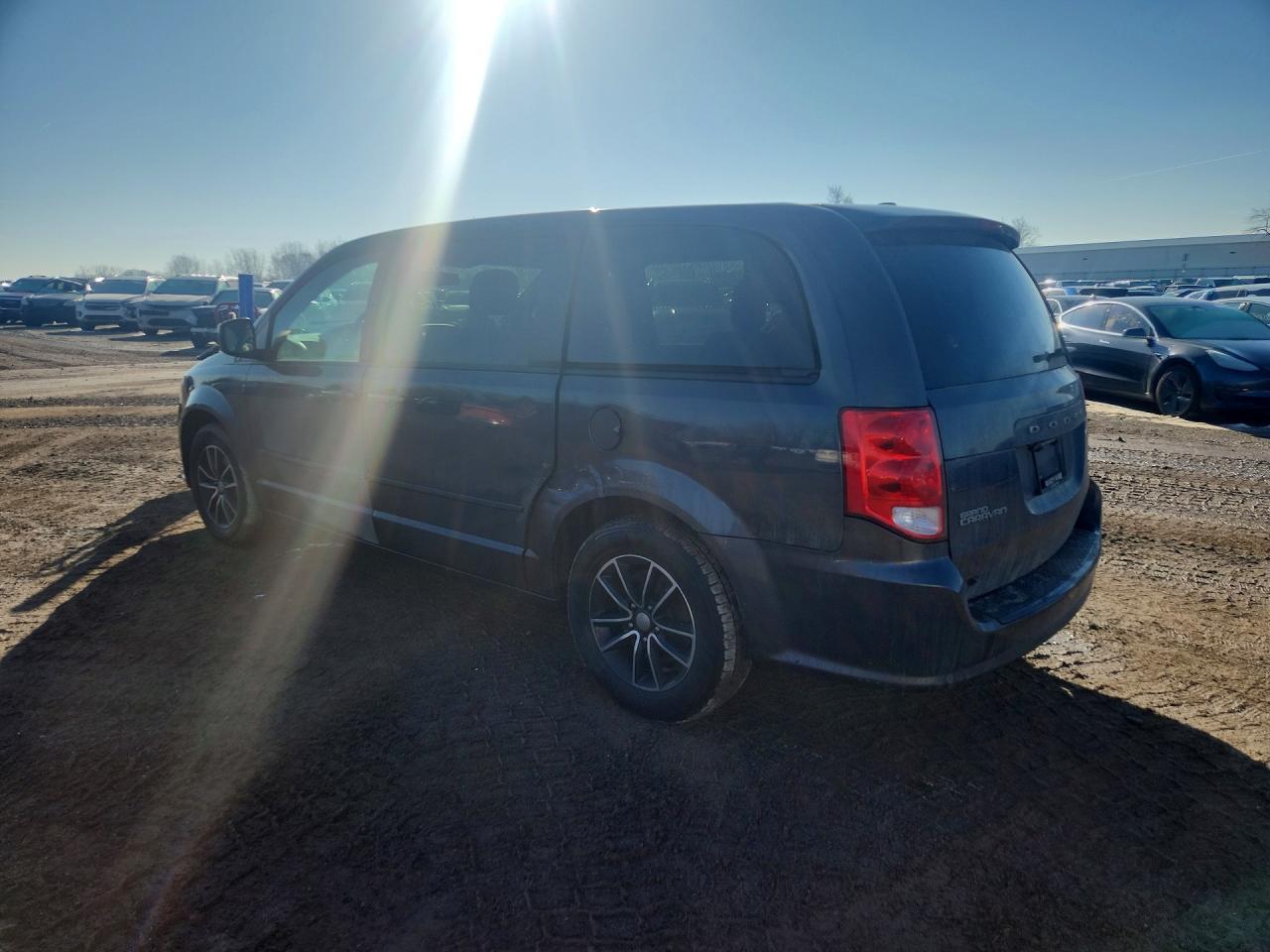 2016 Dodge Grand Caravan Se - zdjęcie 2