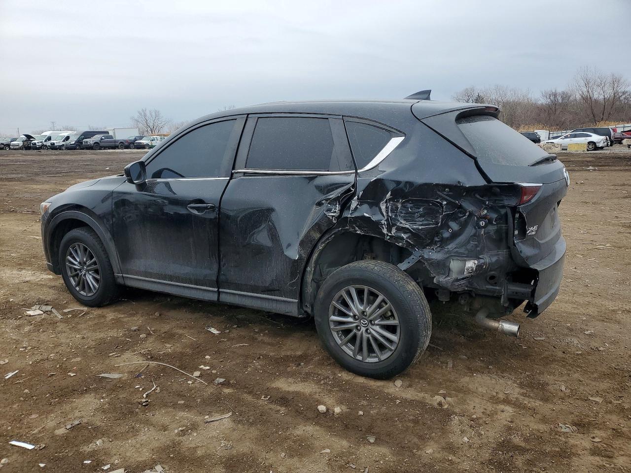 2017 Mazda Cx-5 Sport - zdjęcie 2