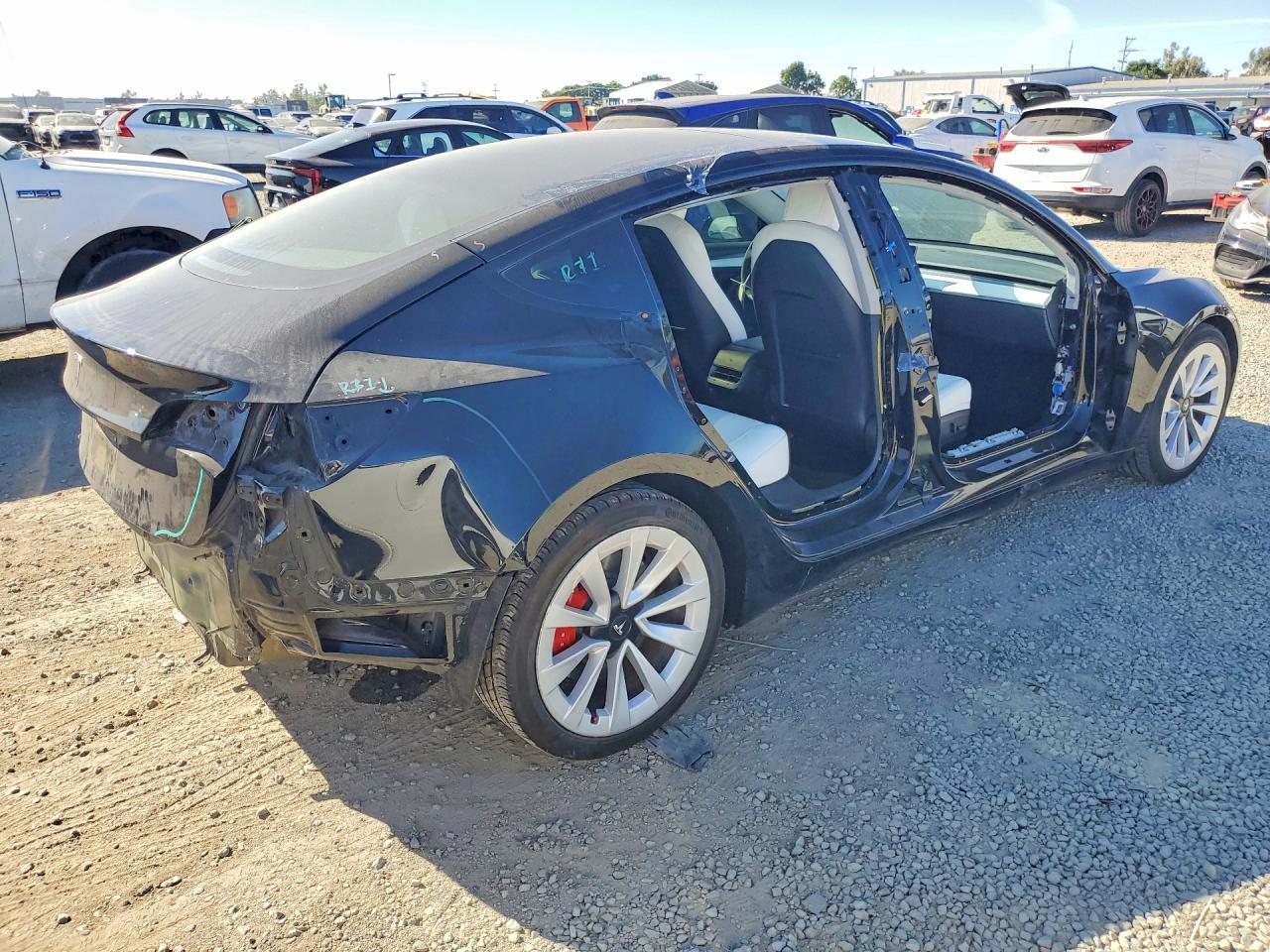 2021 Tesla Model 3 - zdjęcie 3