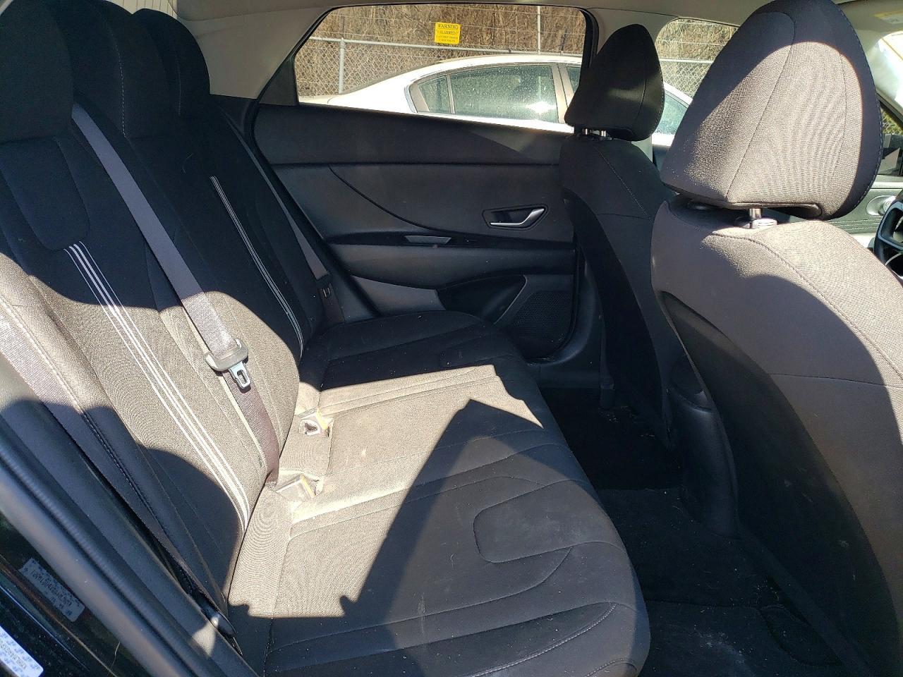 2023 Hyundai Elantra Sel - zdjęcie 10