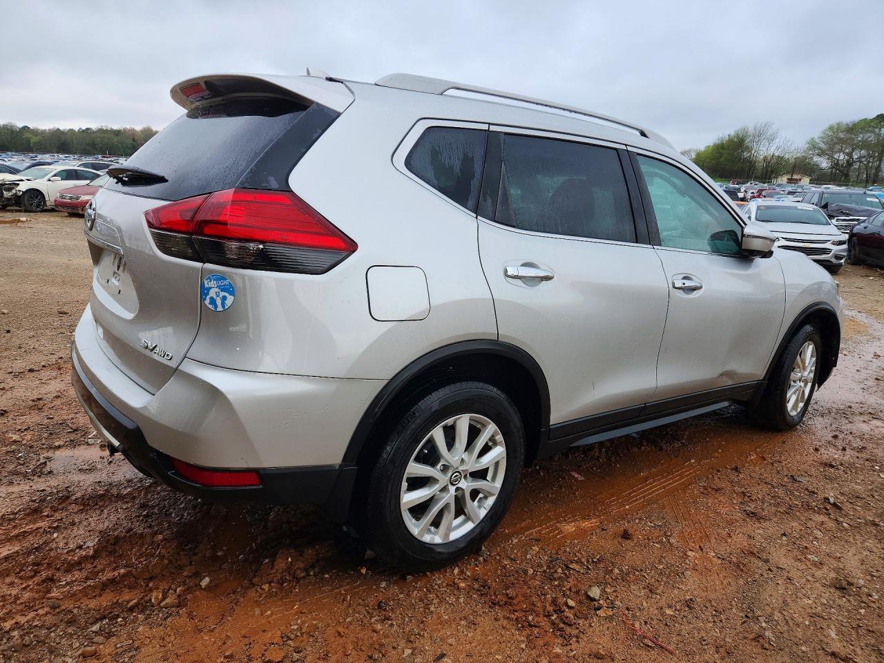 2017 Nissan Rogue Sv - zdjęcie 3