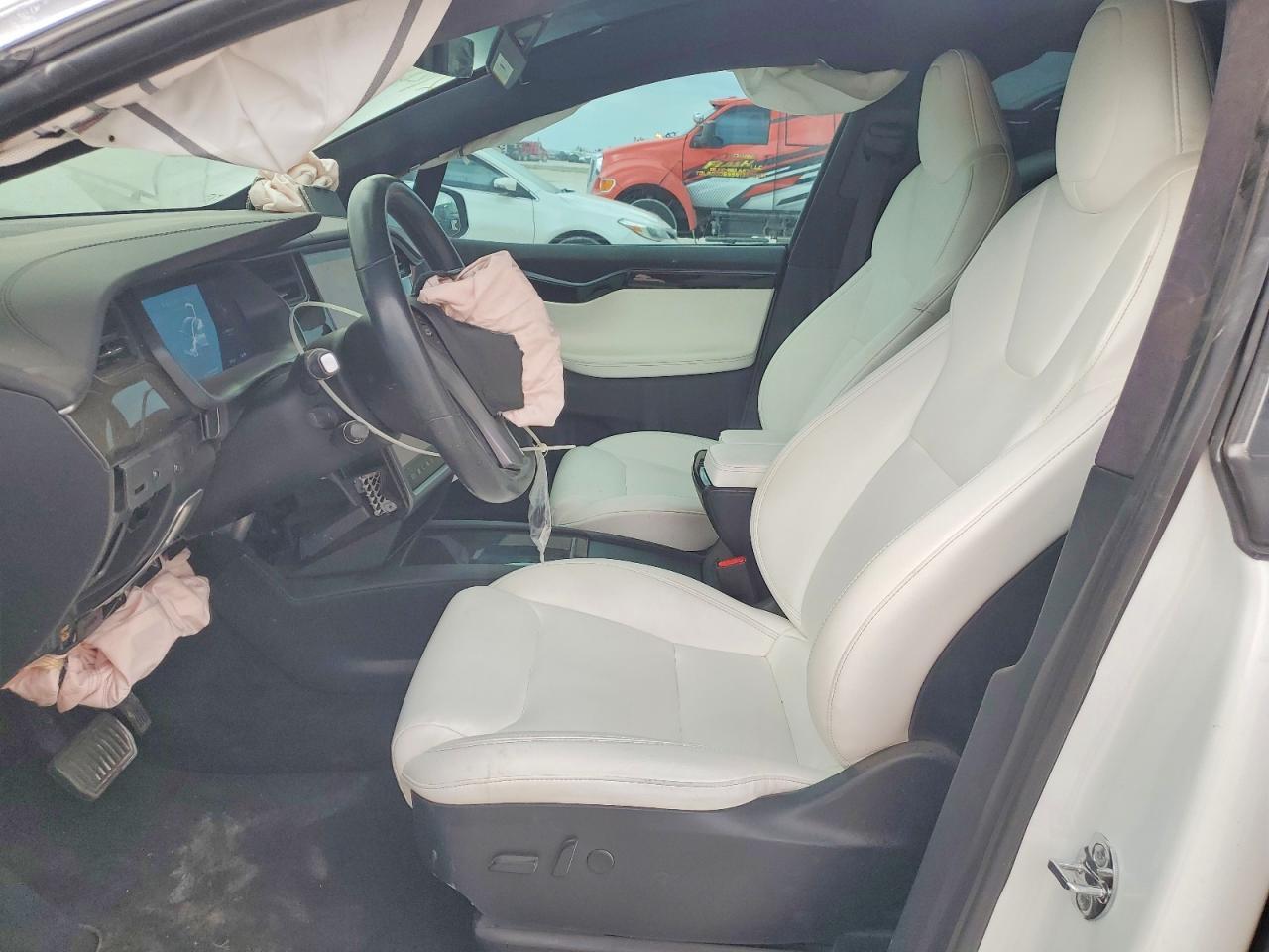2020 Tesla Model X - zdjęcie 7