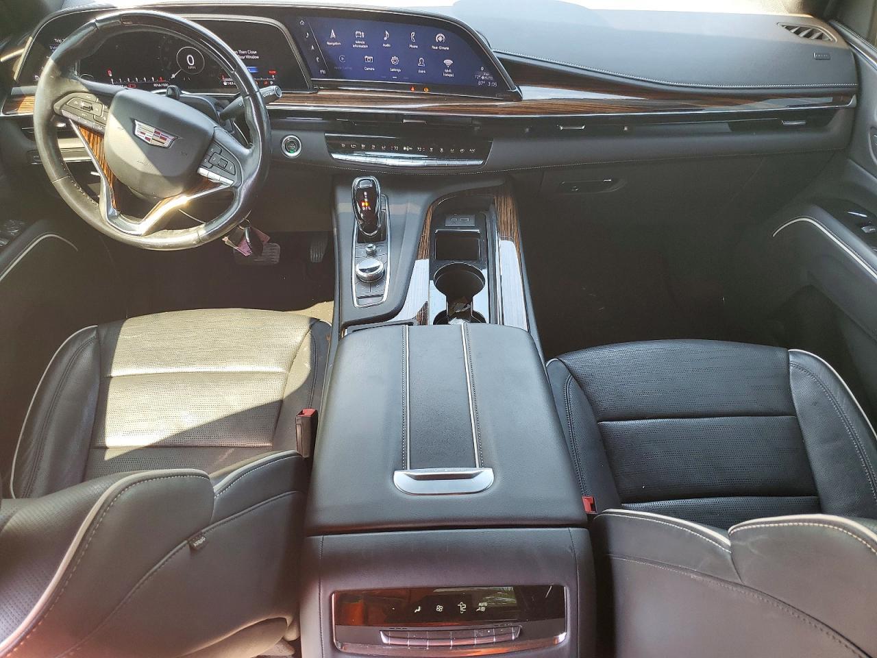 2022 Cadillac Escalade Premium Luxury - zdjęcie 8