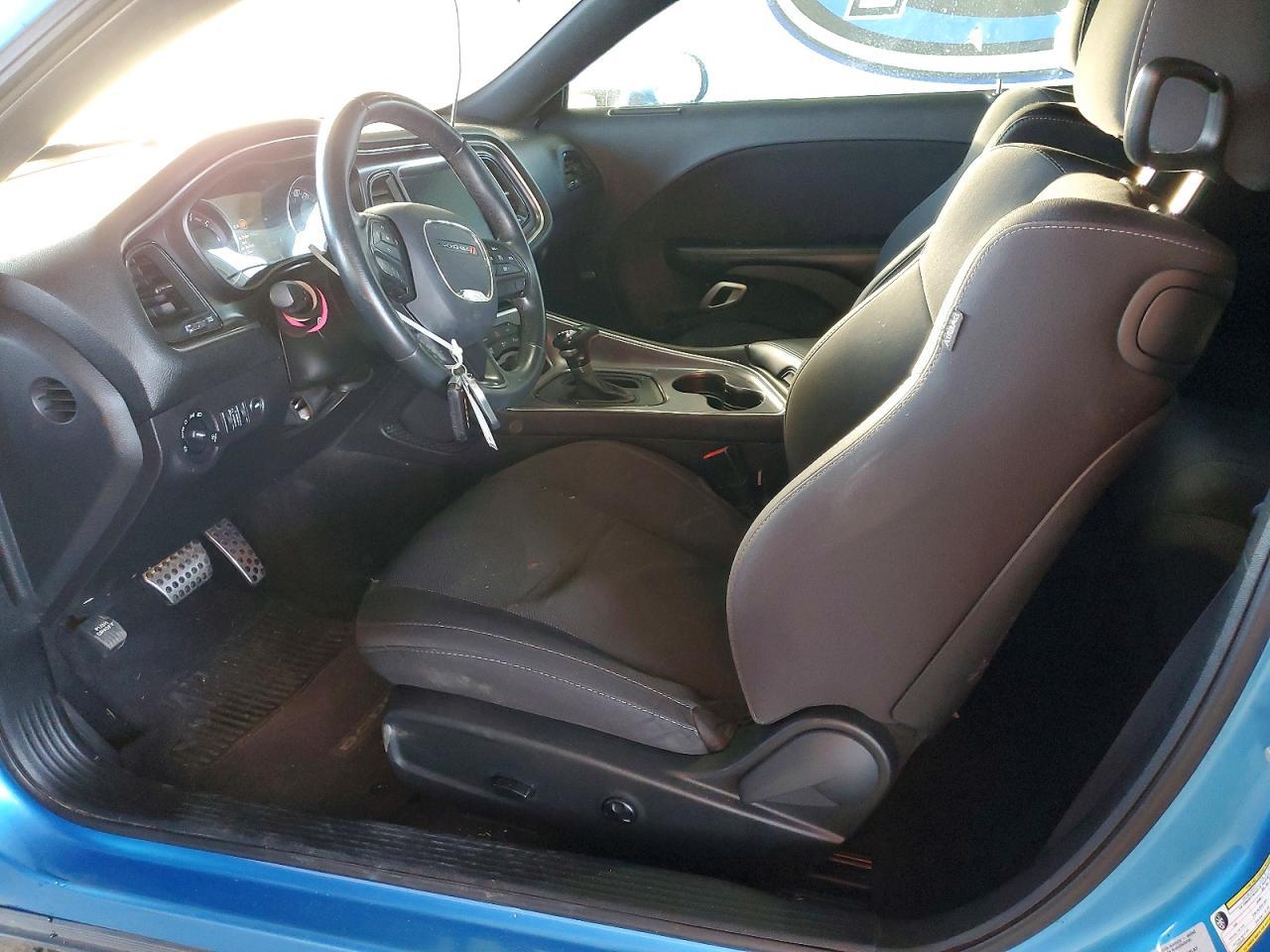 2016 Dodge Challenger R - zdjęcie 7