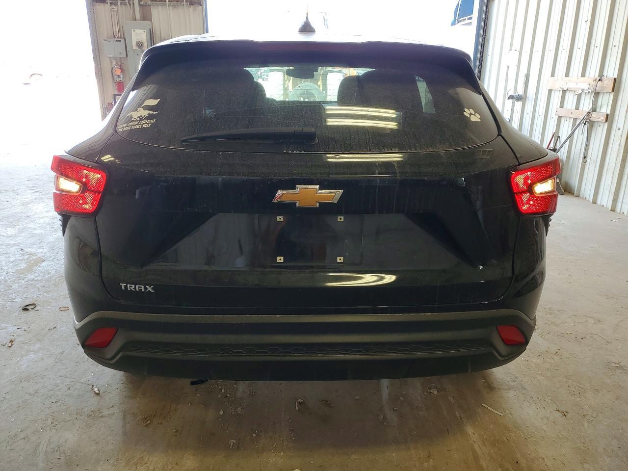 2024 Chevrolet Trax Ls - zdjęcie 6