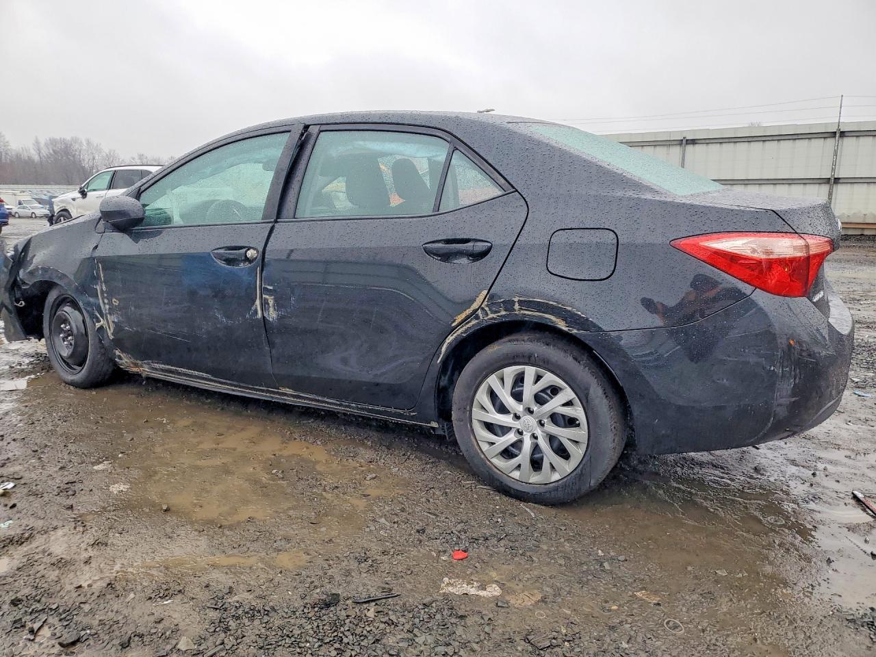 2019 Toyota Corolla Le - zdjęcie 2