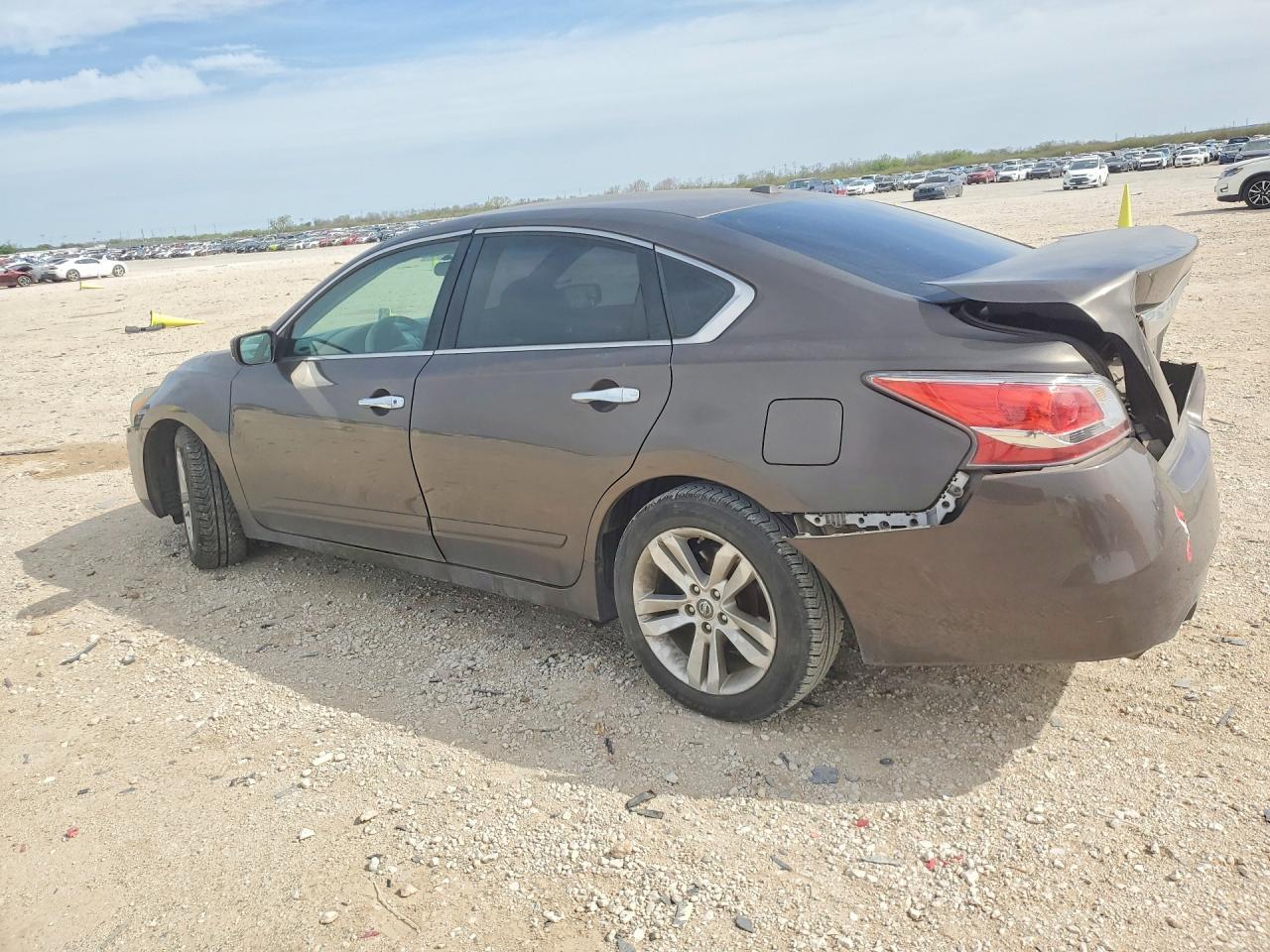 2015 Nissan Altima 2.5 S - zdjęcie 2