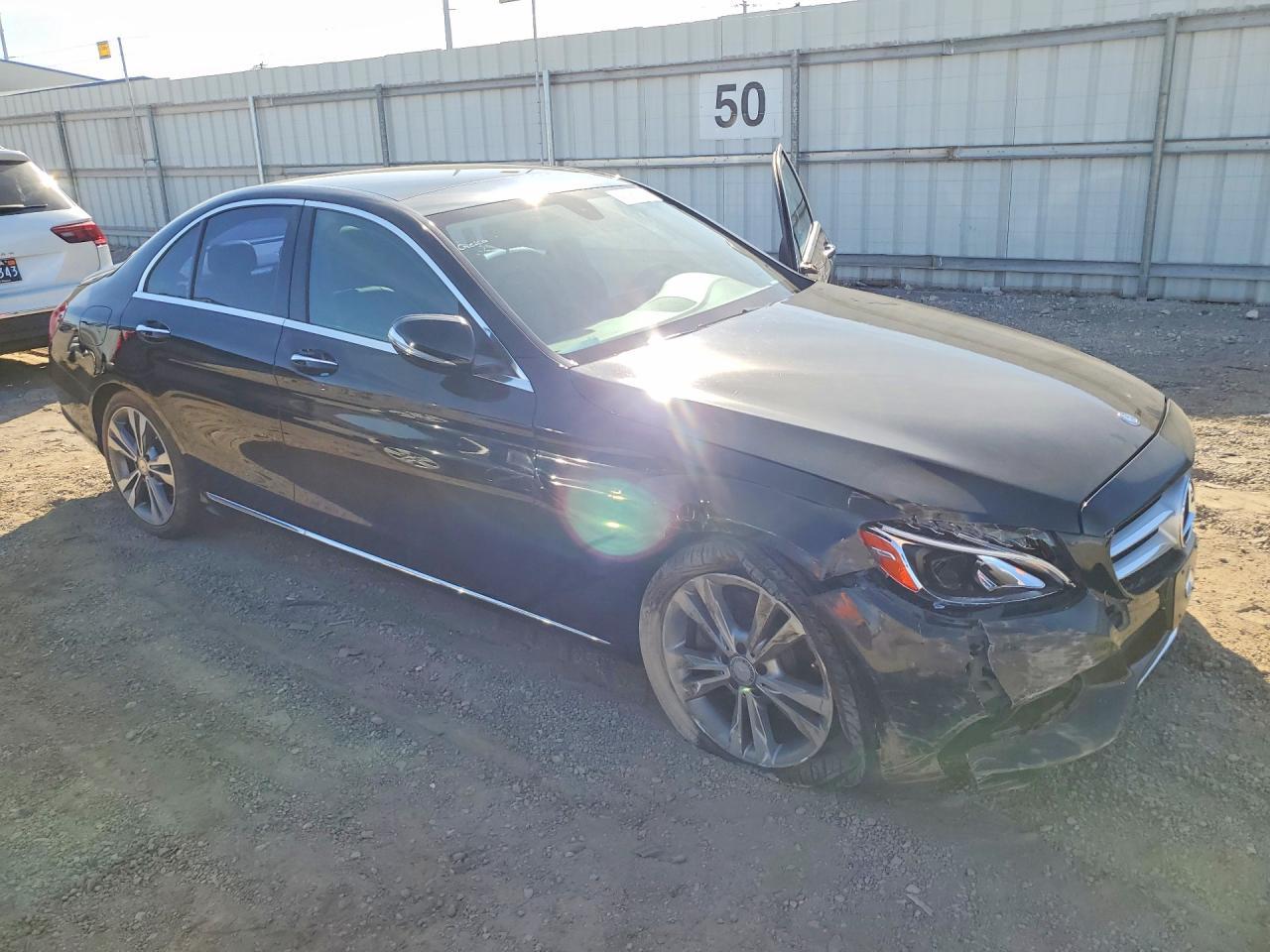2015 Mercedes-Benz C 300 - zdjęcie 4