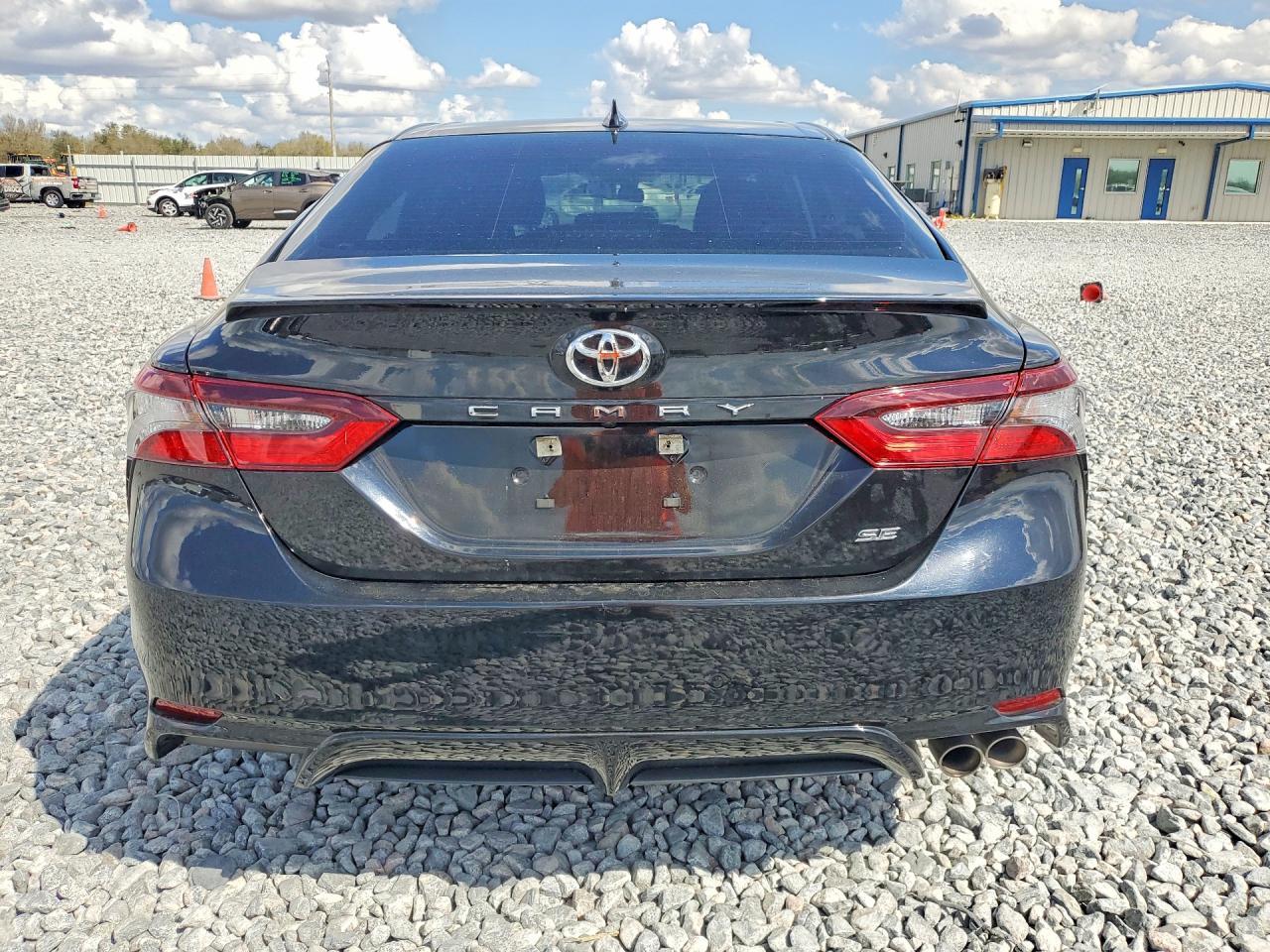 2023 Toyota Camry Se - zdjęcie 6