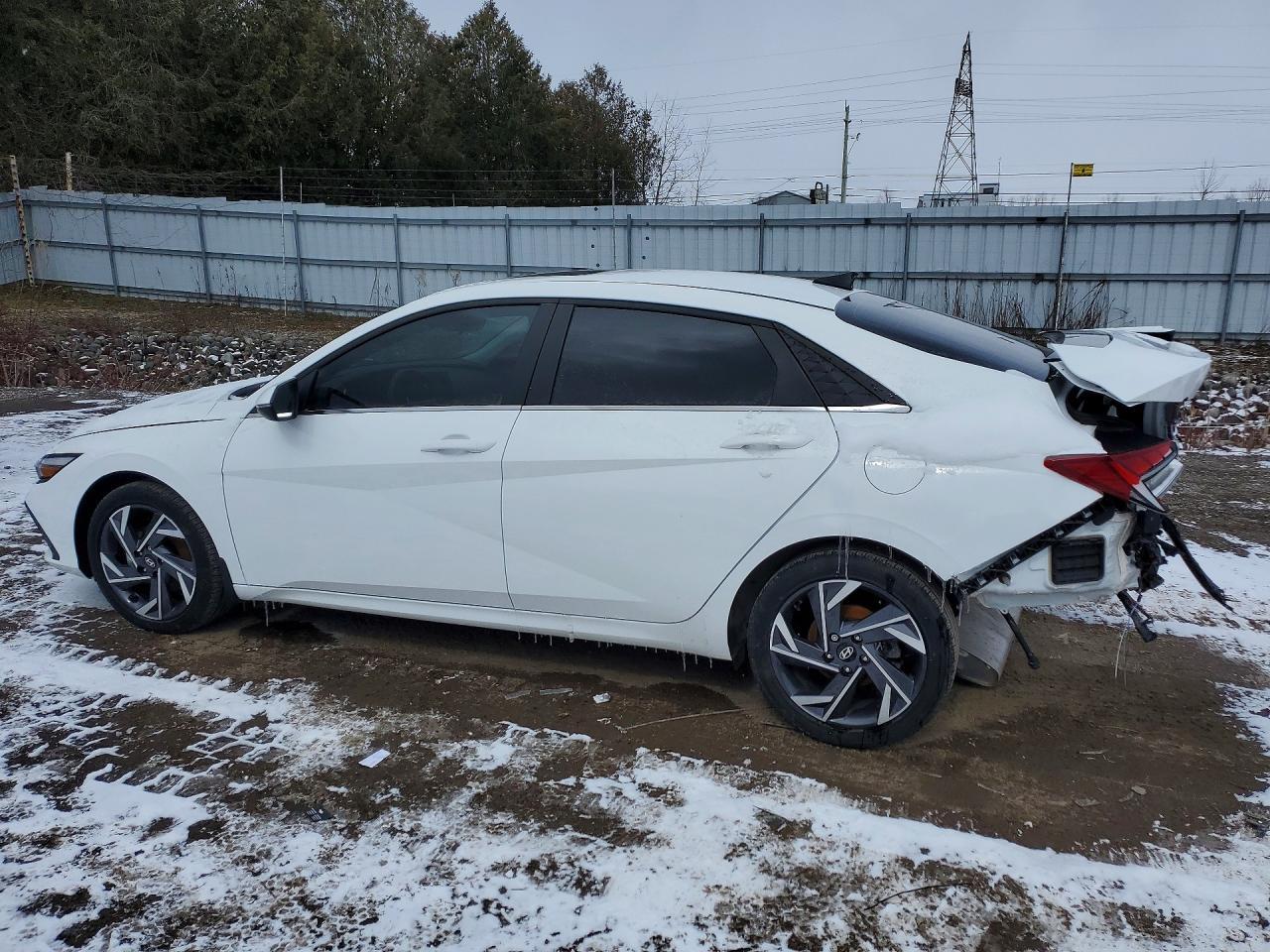 2025 Hyundai Elantra Hybrid Limited - zdjęcie 2