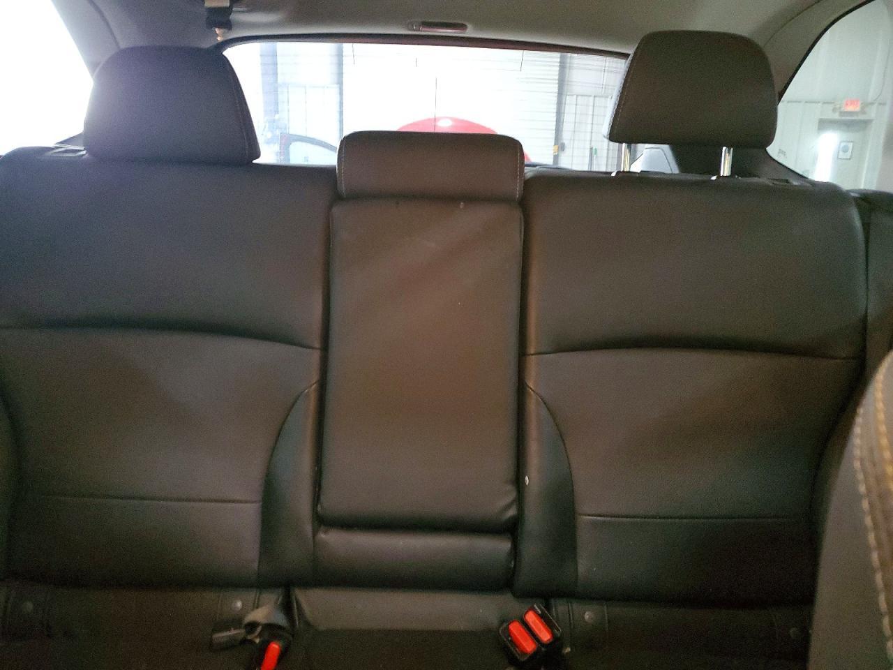 2017 Subaru Outback 3.6R Limited - zdjęcie 10