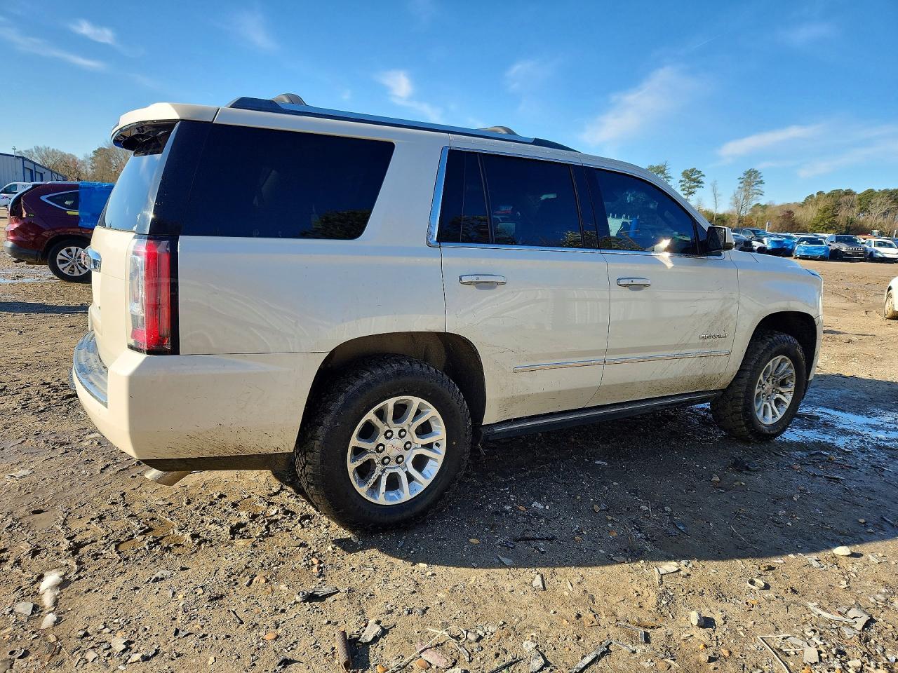 2015 GMC Yukon Denali - zdjęcie 3