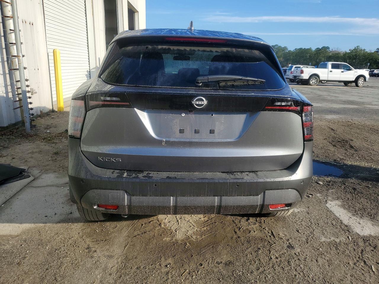 2025 Nissan Kicks Sv - zdjęcie 6