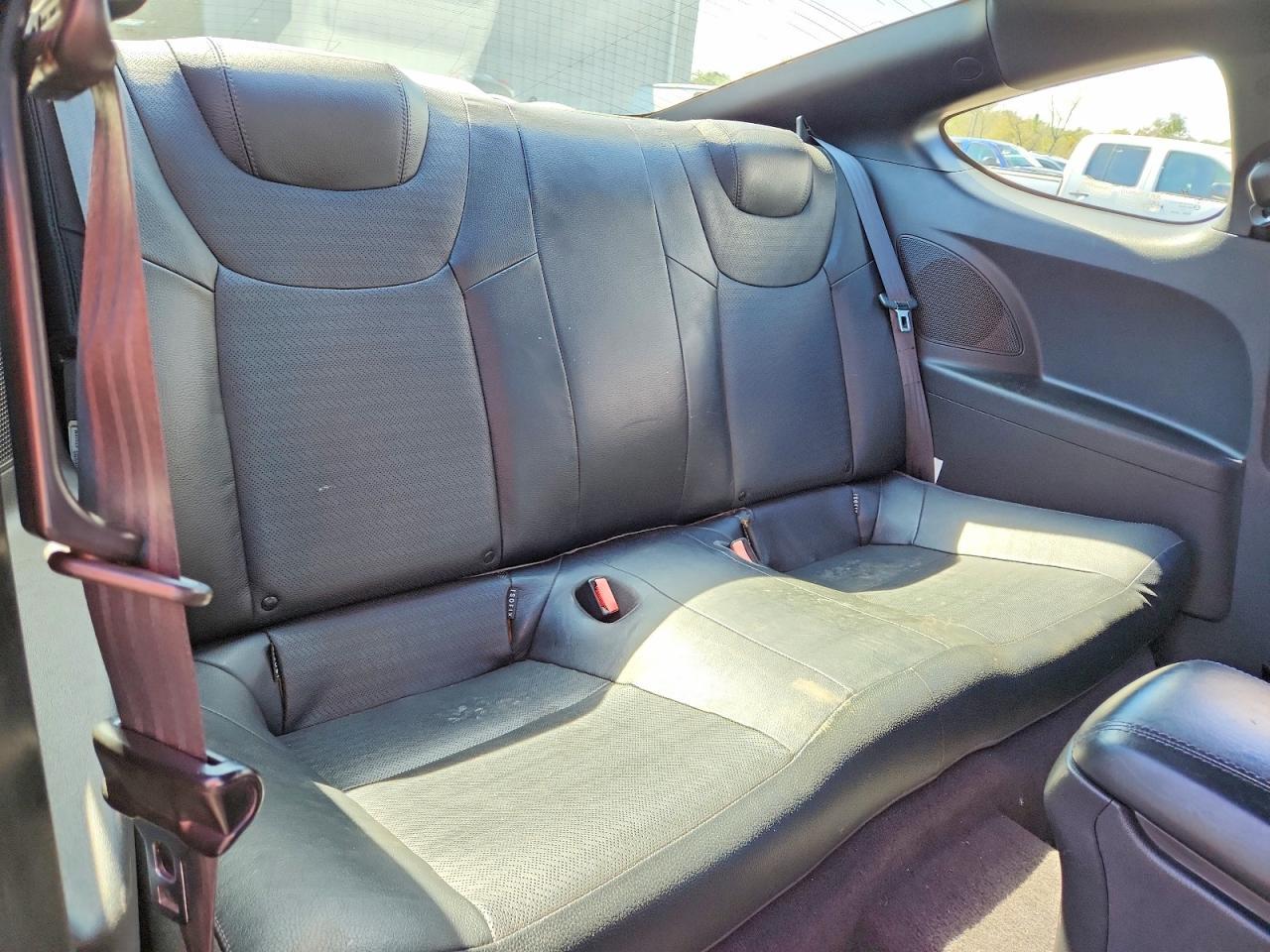 2013 Hyundai Genesis Coupe 3.8 Grand Touring - zdjęcie 10