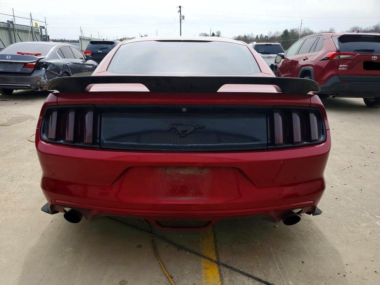 2016 Ford Mustang - zdjęcie 6