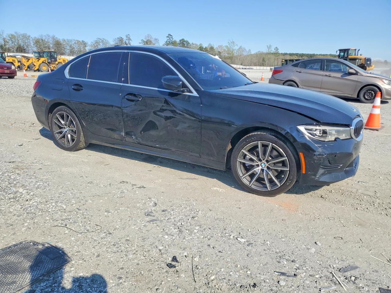 2020 BMW 330Xi - zdjęcie 4