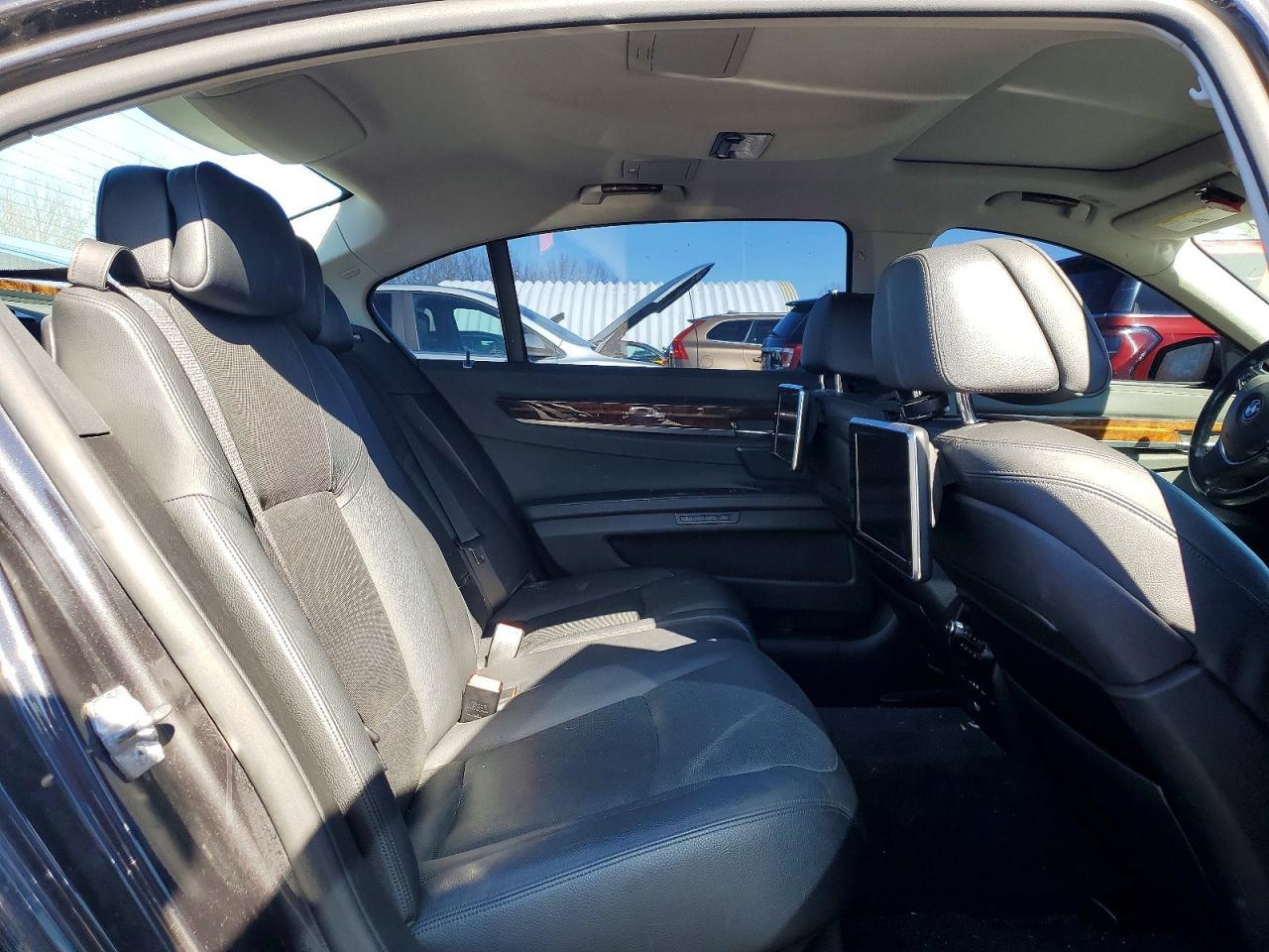 2014 BMW 740 Lxi - zdjęcie 10