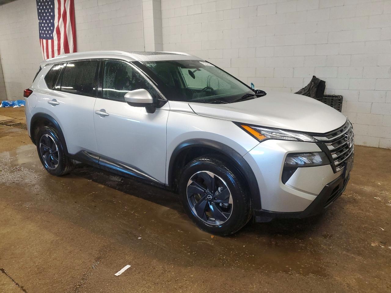 2024 Nissan Rogue Sv - zdjęcie 4