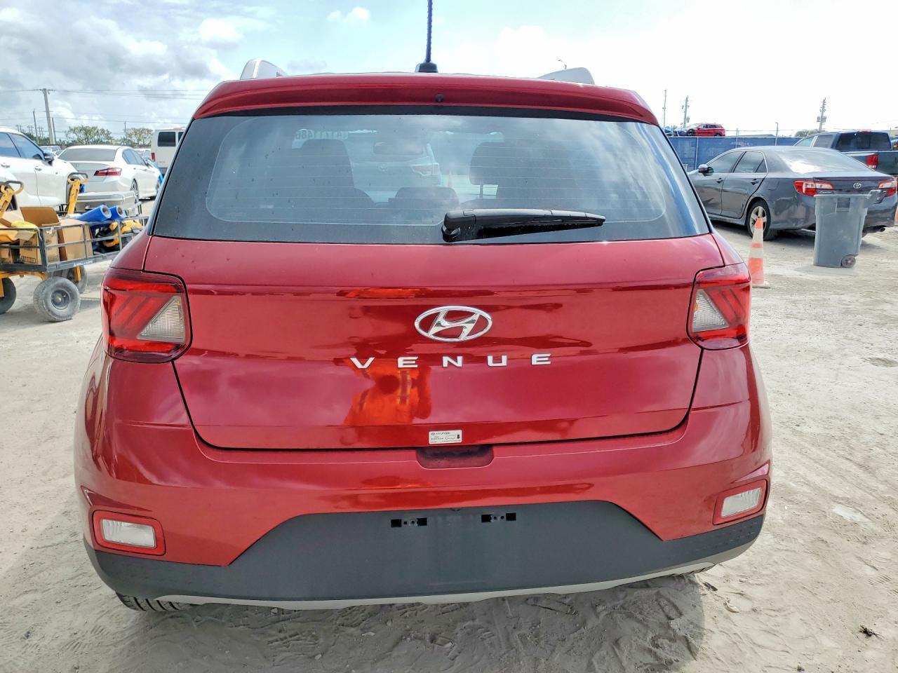 2024 Hyundai Venue Sel - zdjęcie 6