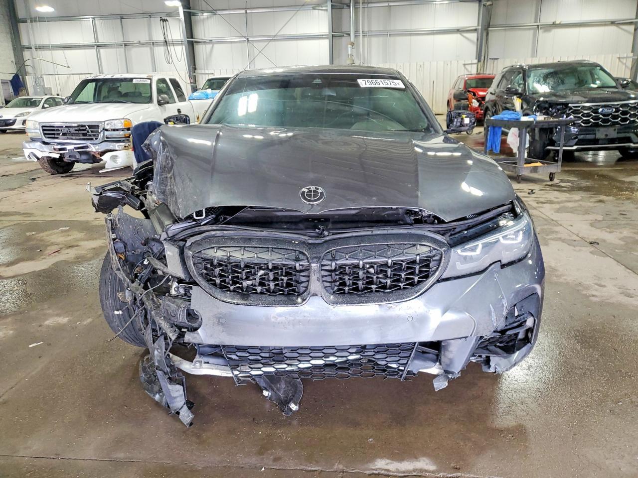 2022 BMW Seria 3 330i - zdjęcie 5