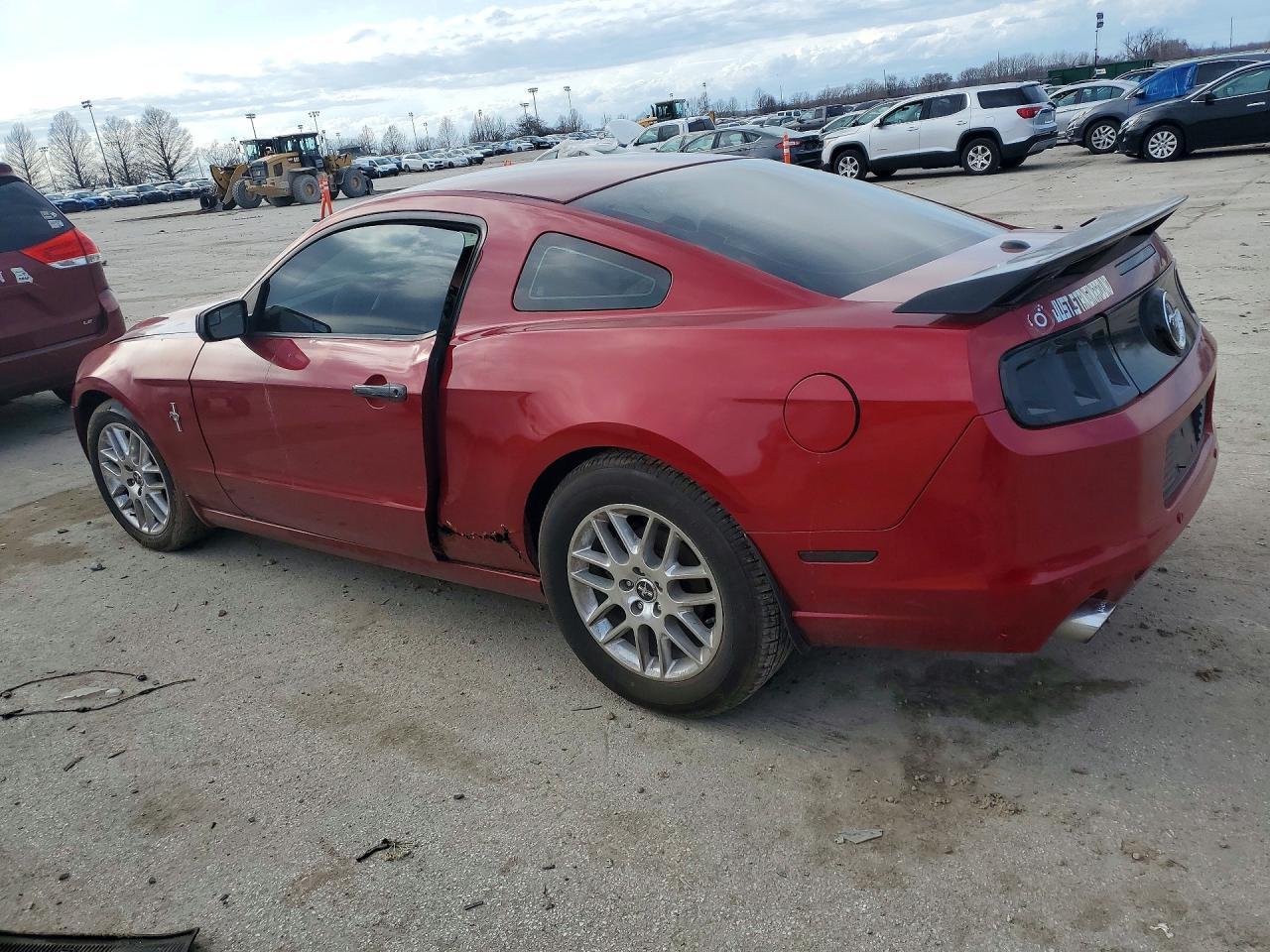 2014 Ford Mustang - zdjęcie 2