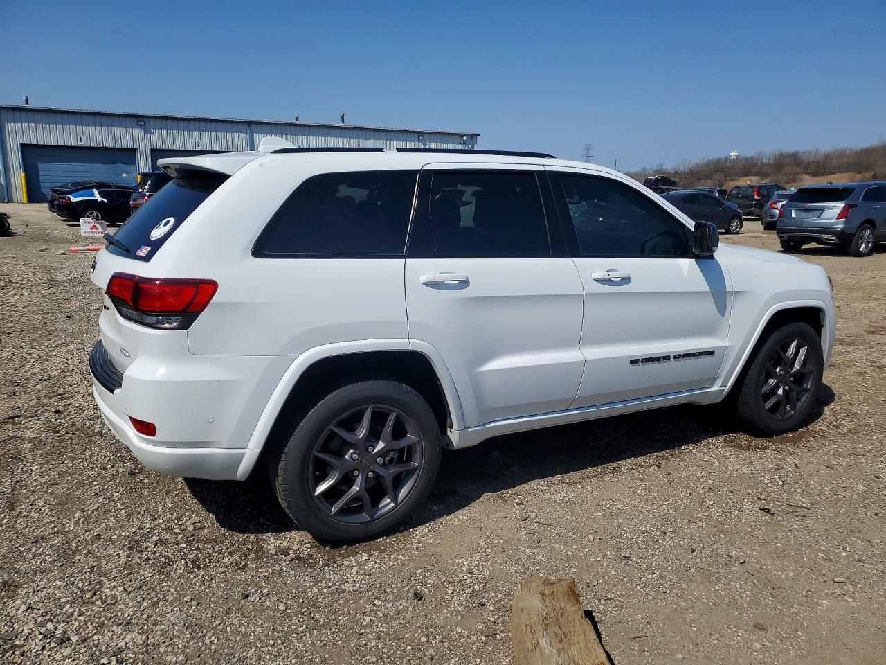 2021 Jeep Grand Cherokee Limited - zdjęcie 3