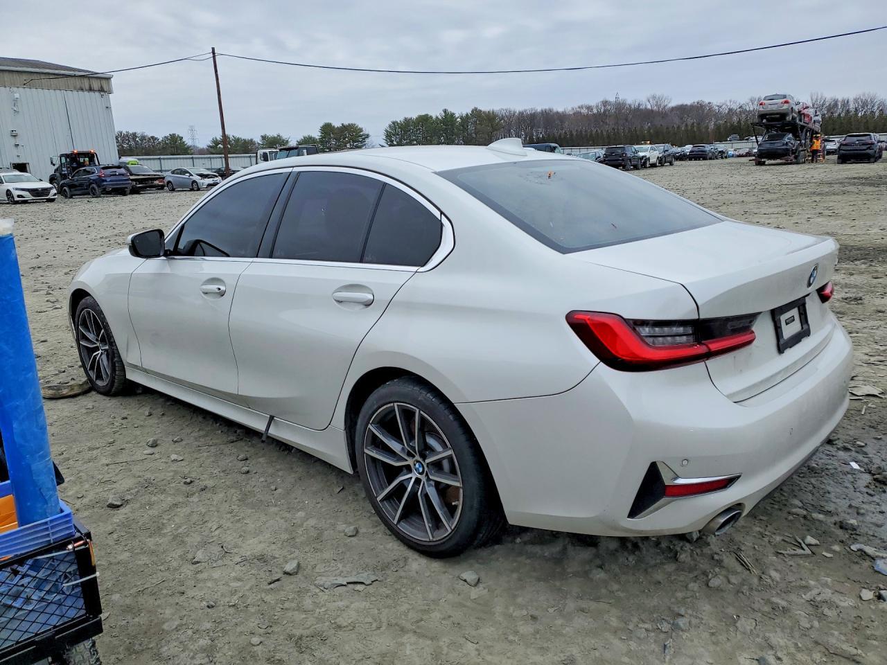 BMW Seria 3 - zdjęcie 2
