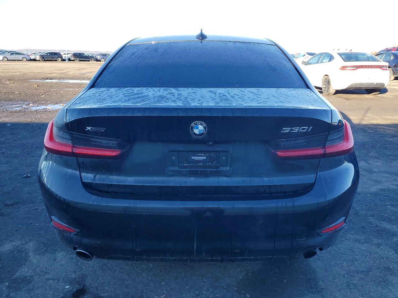 2020 BMW 330Xi - zdjęcie 6