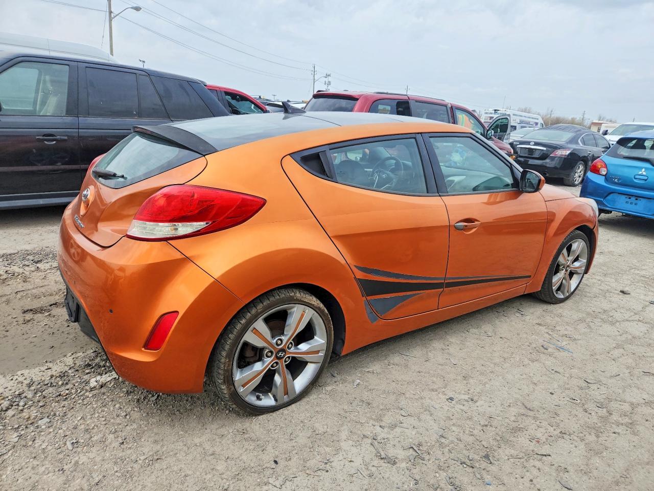 2013 Hyundai Veloster Base - zdjęcie 3
